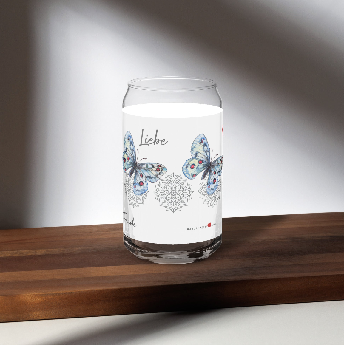 NATURMÄDEL® DESIGN _EXCLUSIVES _TRINKGLAS MIT ODER OHNE DECKEL UND TRINKHALM. BESONDERES HIGHLIGHT DAS BEI JEDER SOMMERPARTY FÜR GLÜCKSMOMENTE SORGT_ www.naturmaedel.com _