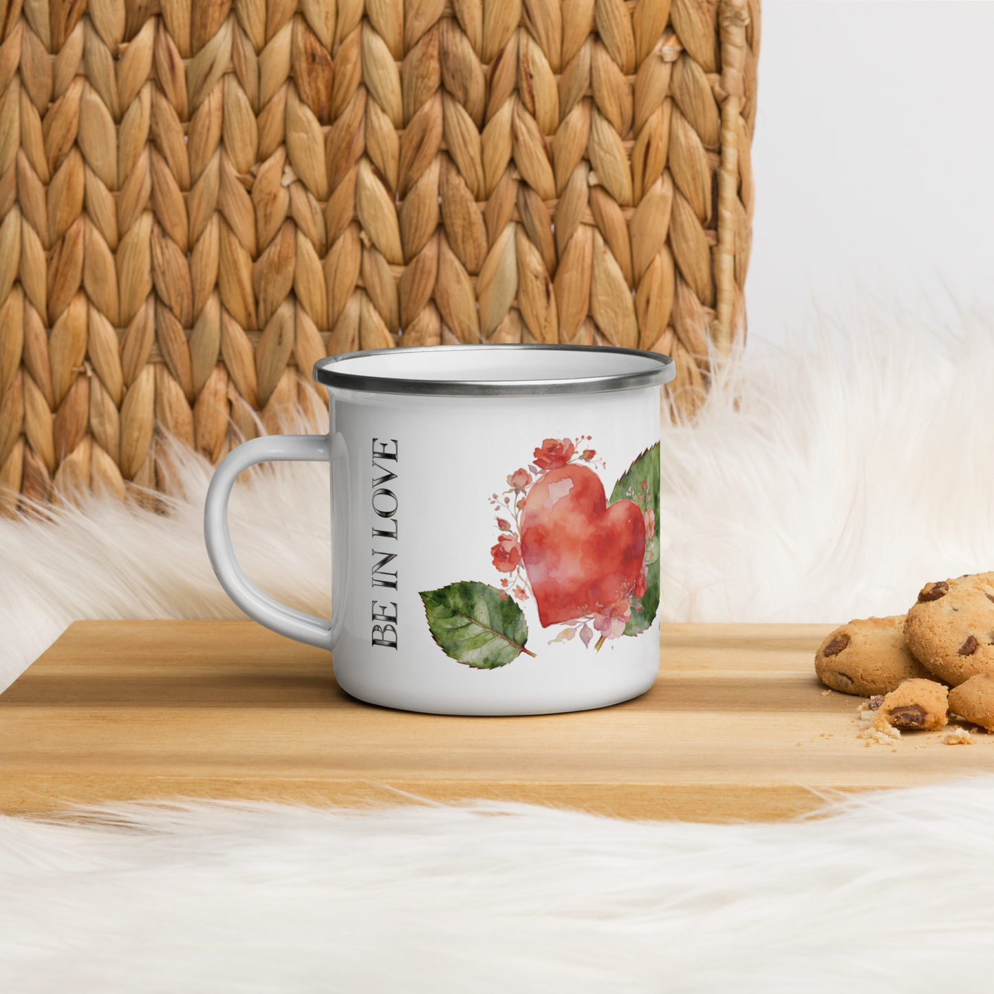 NATURMAEDEL® HERZENSGESCHENKE. EXCLUSIVE DESIGNER EMAILLE-TASSE „BE IN LOVE“. EDLES NATURMAEDEL® CREATIV  DESIGN - SCHRIFTZUG SO SCHOEN, DASS ES DICH GIBT - DESIGNED VERENA U. JANINA  BY VERJA.ME® - 1.2 - www.naturmaedel.shop - 
