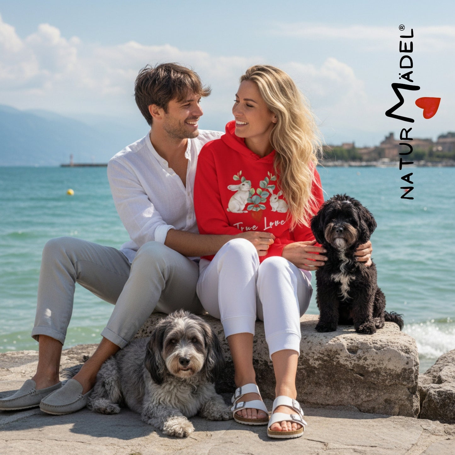 NATURMAEDEL® PREMIUM UNISEX HOODIE MIT EINZIGARTIGEM NATURMAEDEL® TIERLIEBE DESIGN - ROT - FRÜHLING- SOMMER - PESCHIERA - AIMEE — DESIGN VERENA U. JANINA BOEHLER -  1.0 - www.naturmaedel.shop -  
