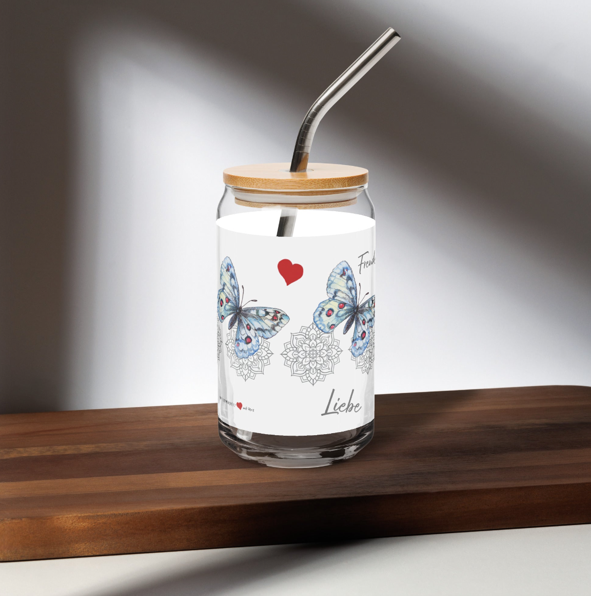 NATURMÄDEL® DESIGN _EXCLUSIVES _TRINKGLAS MIT ODER OHNE DECKEL UND TRINKHALM. BESONDERES HIGHLIGHT DAS BEI JEDER SOMMERPARTY FÜR GLÜCKSMOMENTE SORGT_ www.naturmaedel.com _