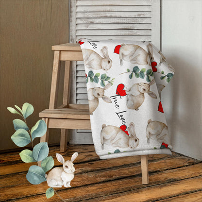TRUE LOVE  BABY KUSCHEL-BADETUCH DAS WAHRE LIEBE IN DEIN HEIM BRINGT. EXCLUSIV UND LIEBVOLL GESTALTET MIT  NATURMÄDEL® TIERLIEBE DESIGN UND TRUE LOVE SCHRIFTZUG - www.naturmaedel.shop -